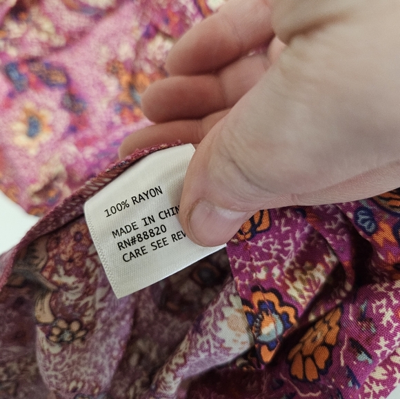 NWT! jones New York Multicolor Floral Blouse! - Picture 3 of 6